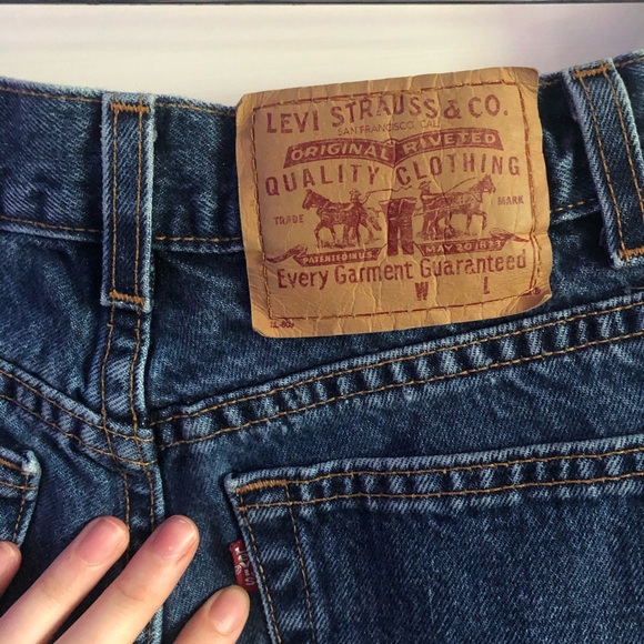 ✨Levi’s✨ Shorts - Picture 4 of 5